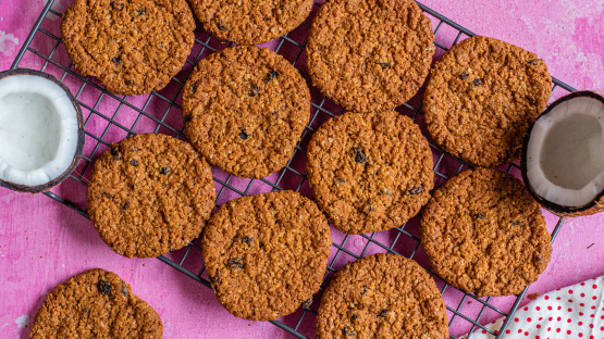 Coconut Oatmeal Raisin Cookies